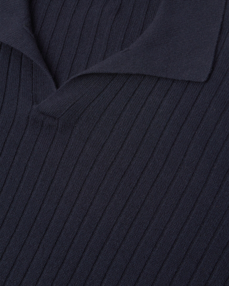 OLD MONEY V-NECK POLO